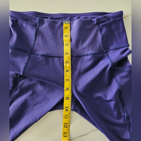 Lululemon Outrun Crop Workout Leggings Mesh Details Sz 6 Purple - Picture 14 of 14